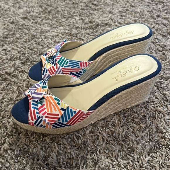 Soft style multi random color strip wedge - Picture 2 of 7